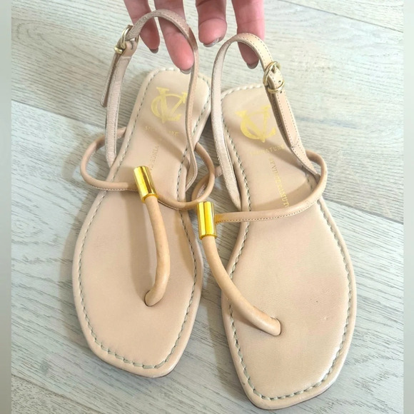 Vince Camuto nude sandal with gold detail size 36 - Picture 2 of 4